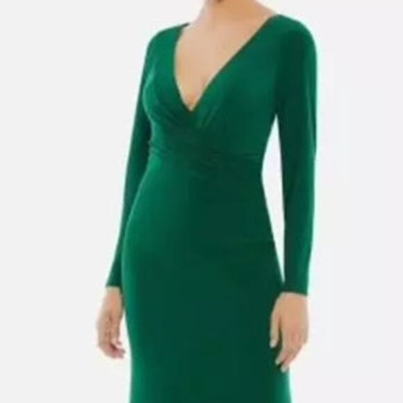 MAC DUGGAL Jersey Wrap A-Line Gown in Emerald Size 14 Long Sleeve V-Neck - Picture 5 of 5